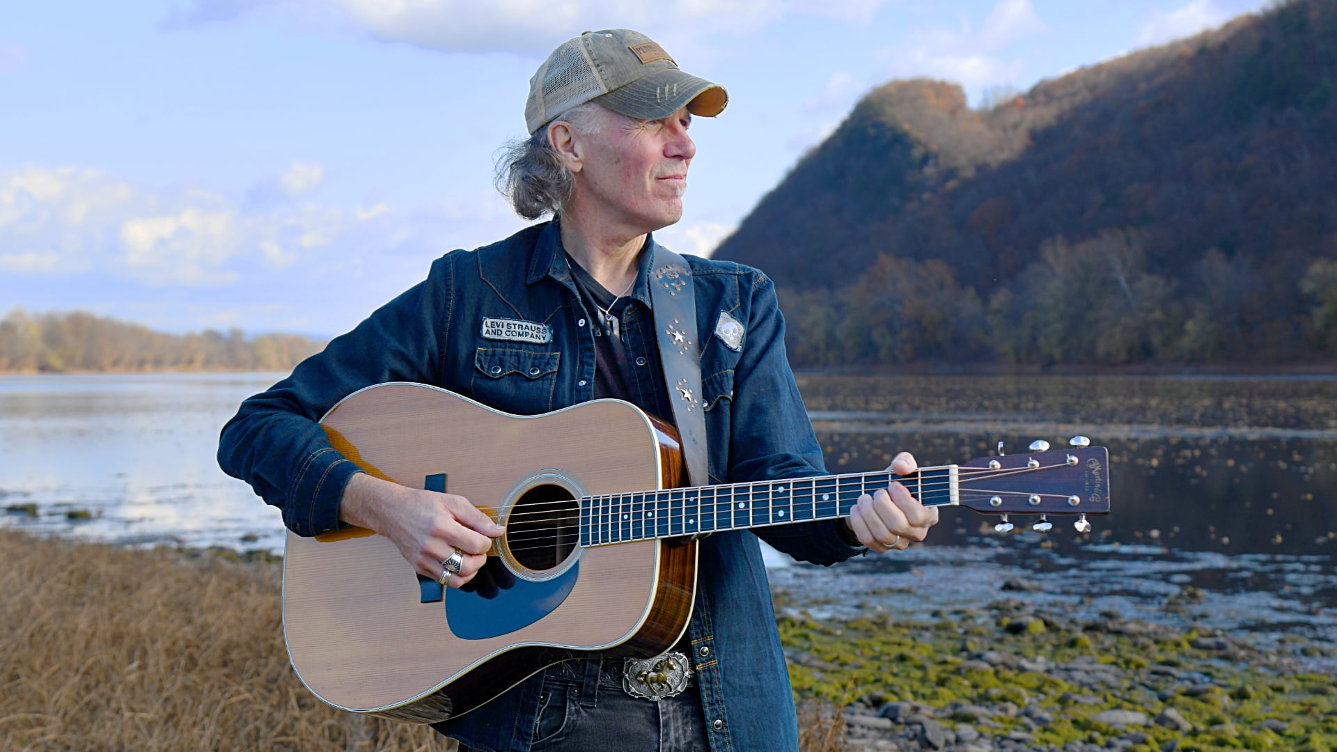 Brooks Williams Promotional Image